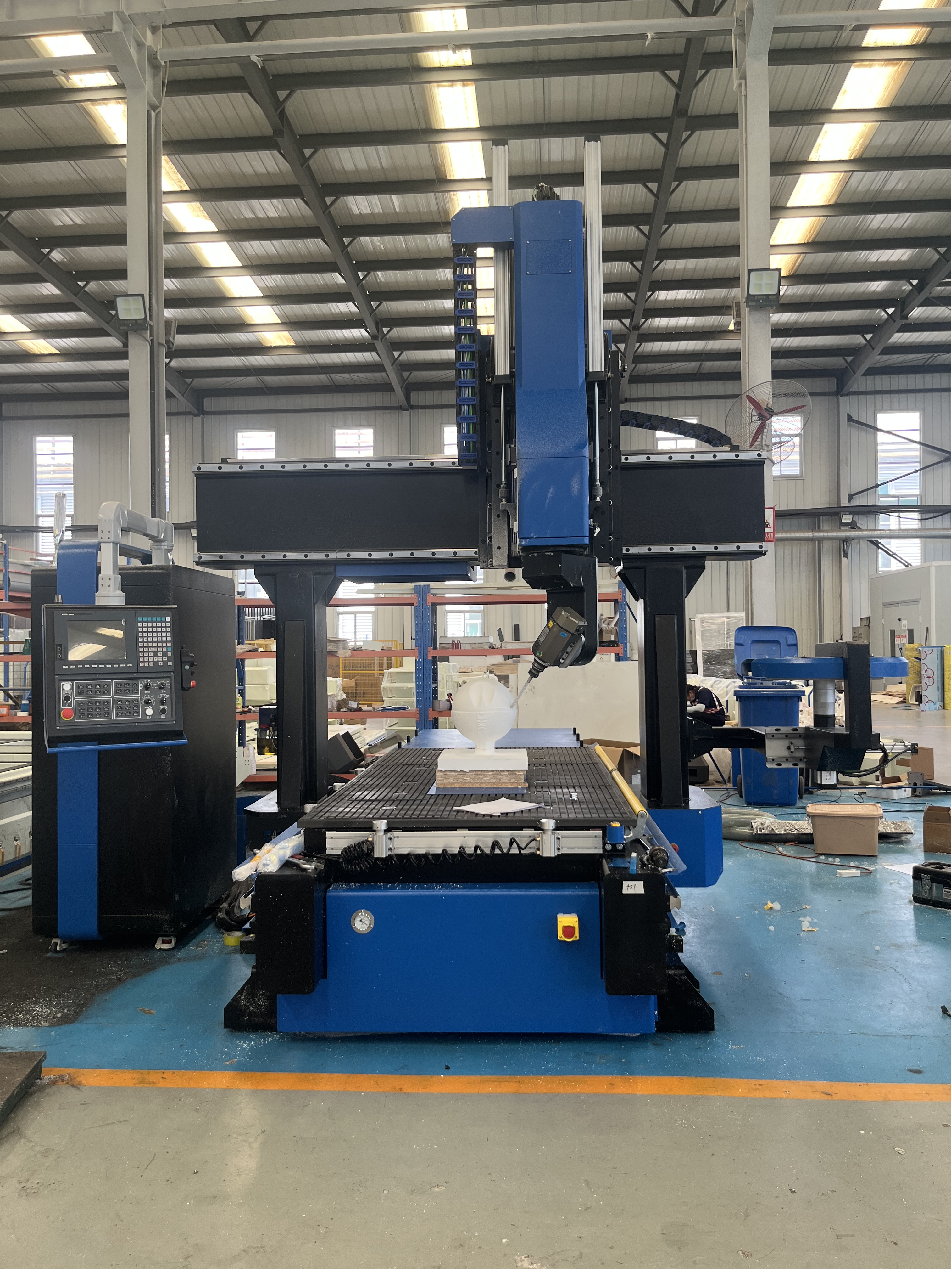 Cnc Router-4x8 feet 5 axis cnc router is finished