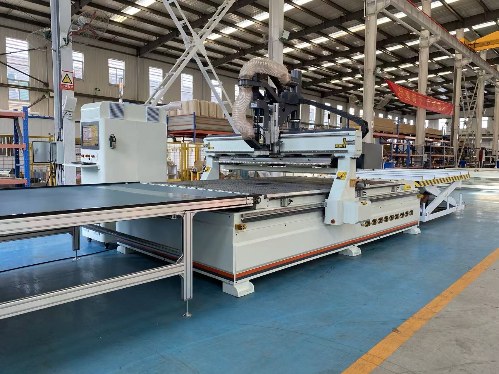 How to Choose the Right CNC Router for Woodworking and Indus